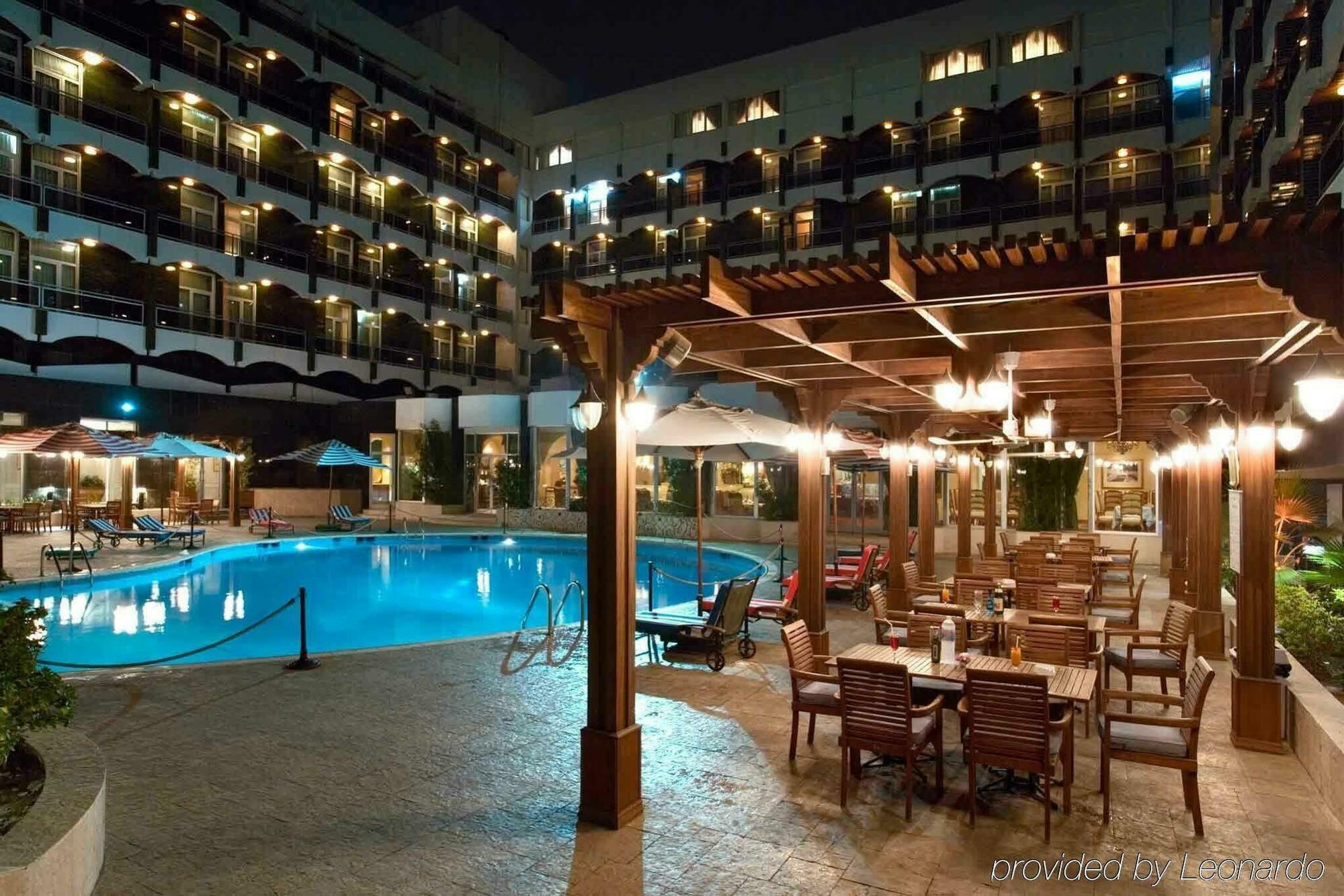 Al Hamra Hotel Djedda Buitenkant foto